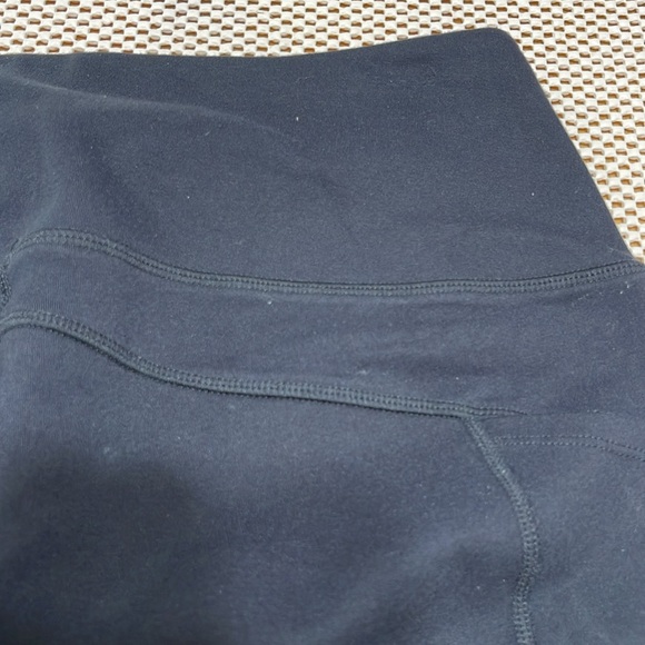 Soft Surroundings Black Leggings - Sz Petite Medium - Picture 4 of 8